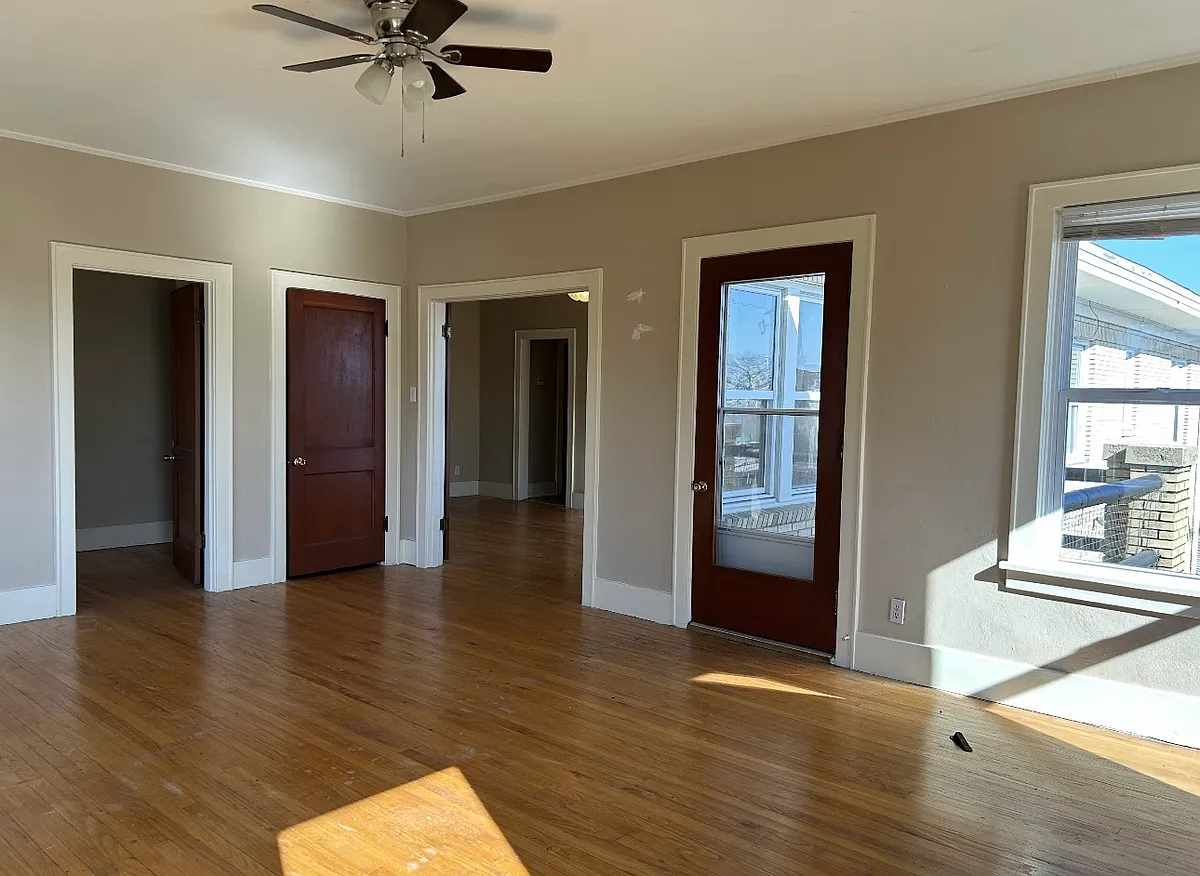 Building Photo - 200 Hawthorne St #4