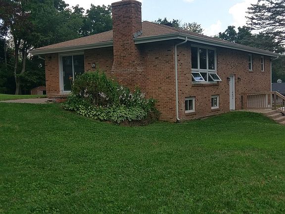 2nd image of 5483 Cheyenne Dr