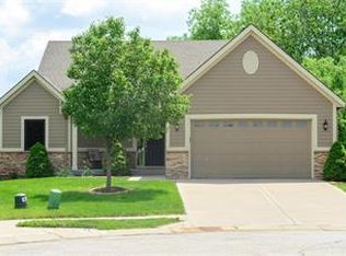 10901 N Madison Ave, Kansas City, MO 64155