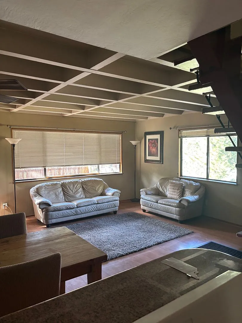Family home in upper Kings Beach — Photo 3
