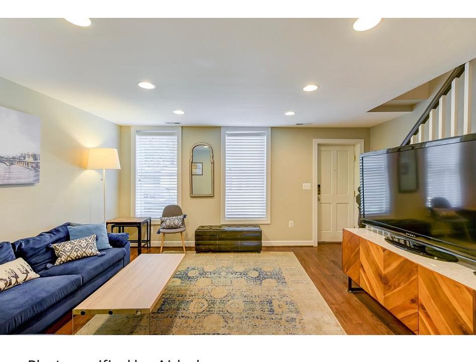 1st image of 320 N Henry St