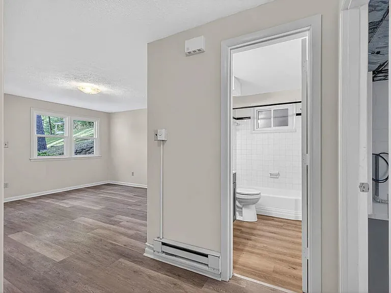 58 W Princeton Cir #B — Photo 4