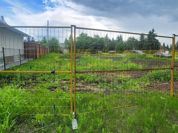 11305 Tower Rd NW, Edmonton, AB T5G 0Y8
