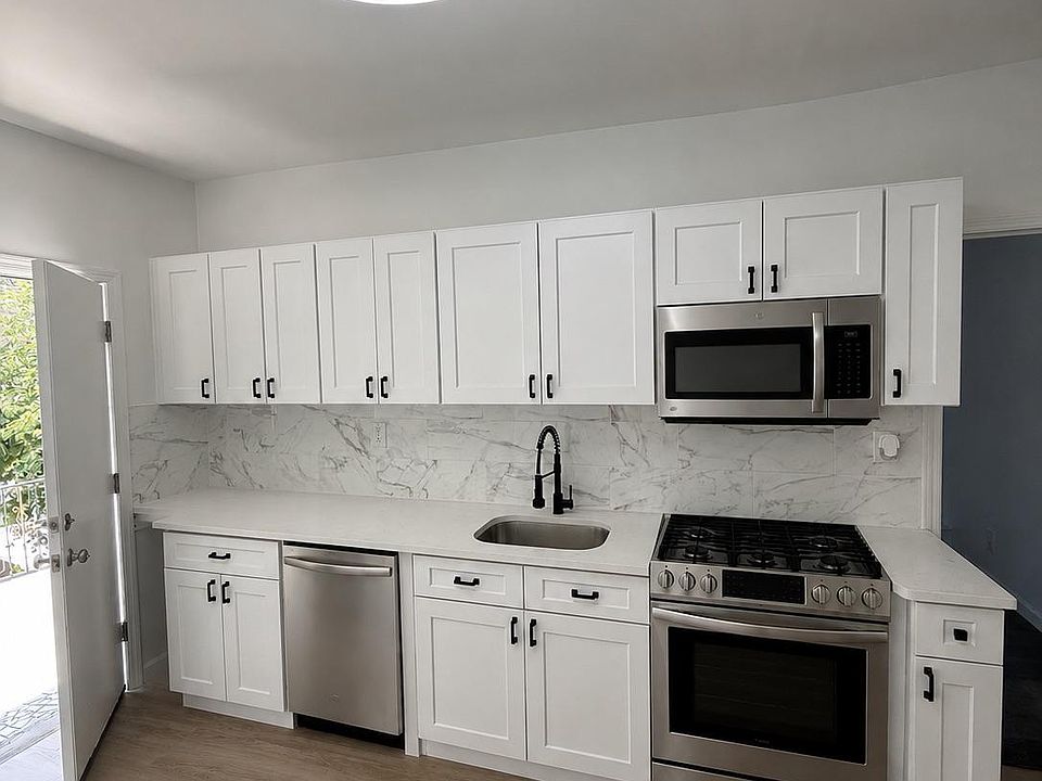 1st image of 12 Cedar Pl APT 2