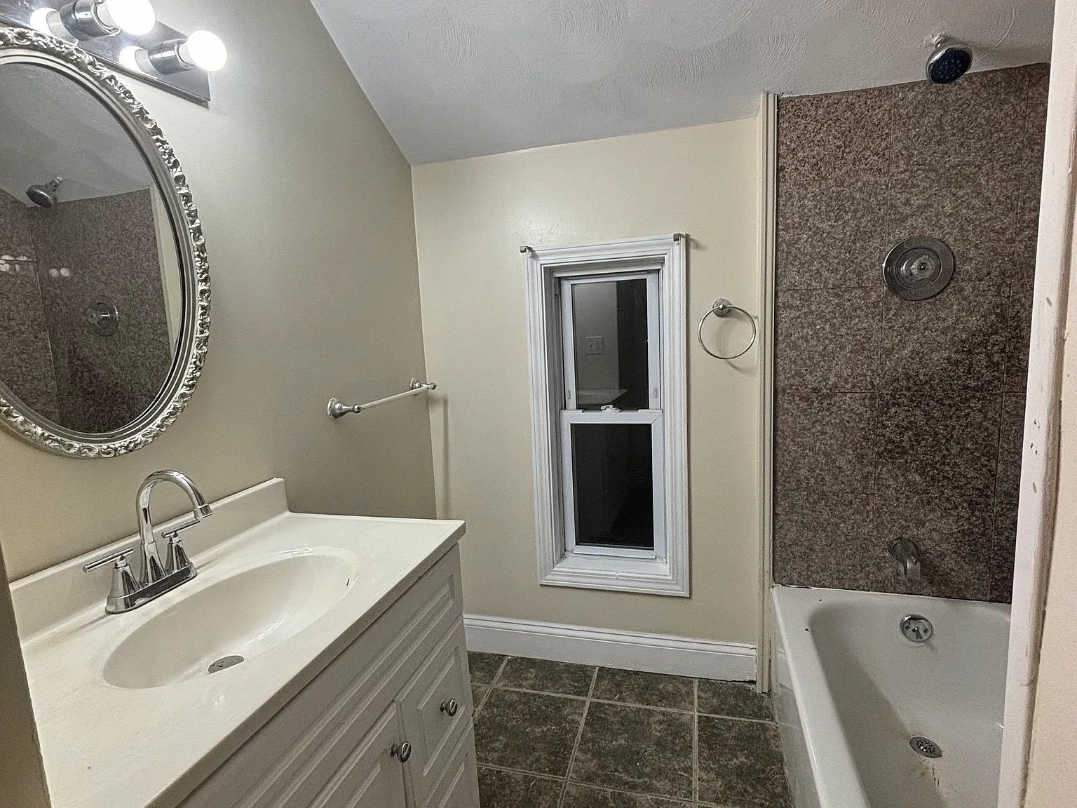 2 bed, $1,500 — Photo 4
