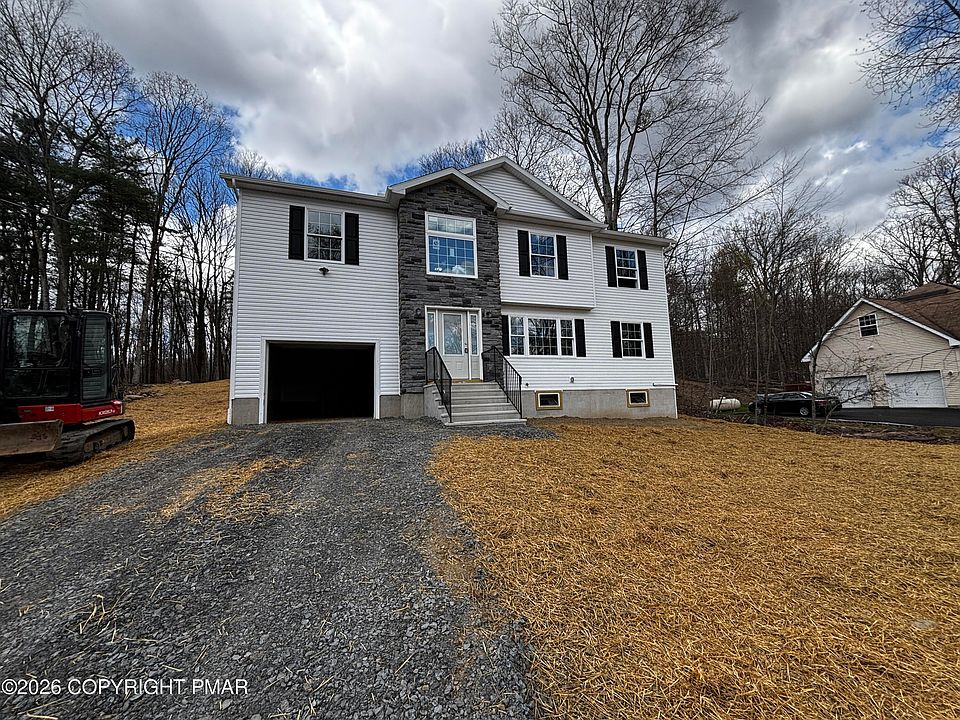 1st image of 2319 White Oak Dr