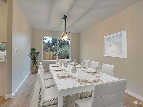 4th image of 13206 108th Avenue E