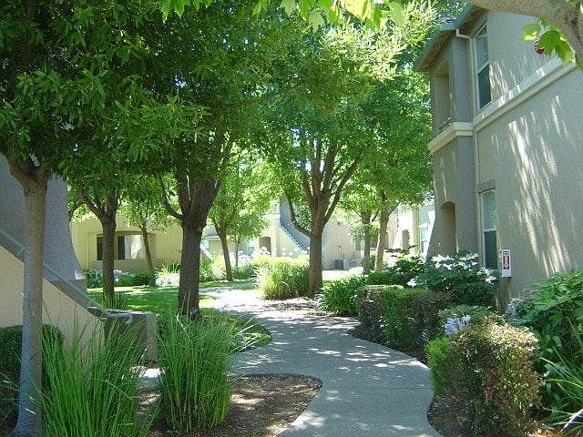 1st image of 5201 Laguna Oaks Dr Unit 31