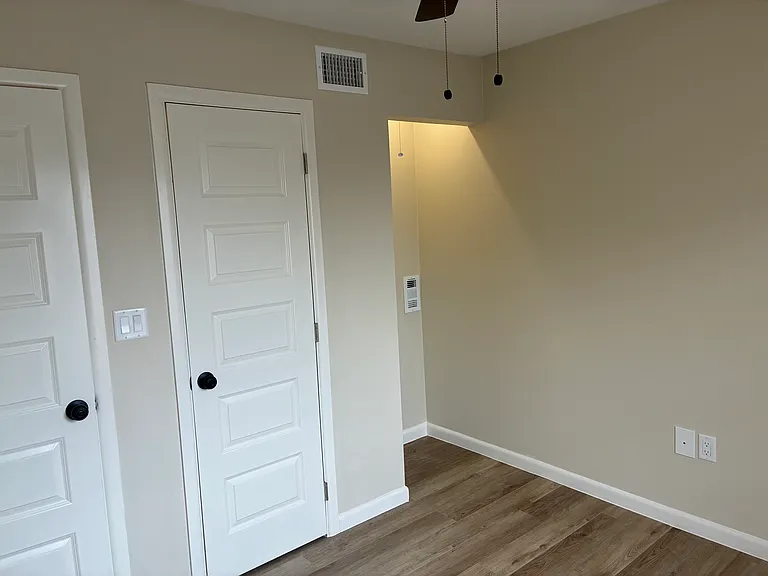 705 E Bustamante St #6 — Photo 13