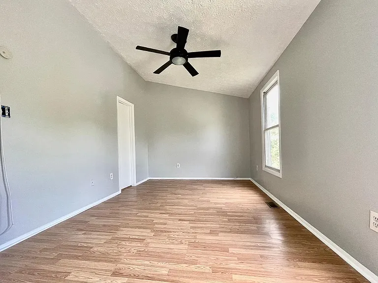 9241 Pinenut Ct #A — Photo 10