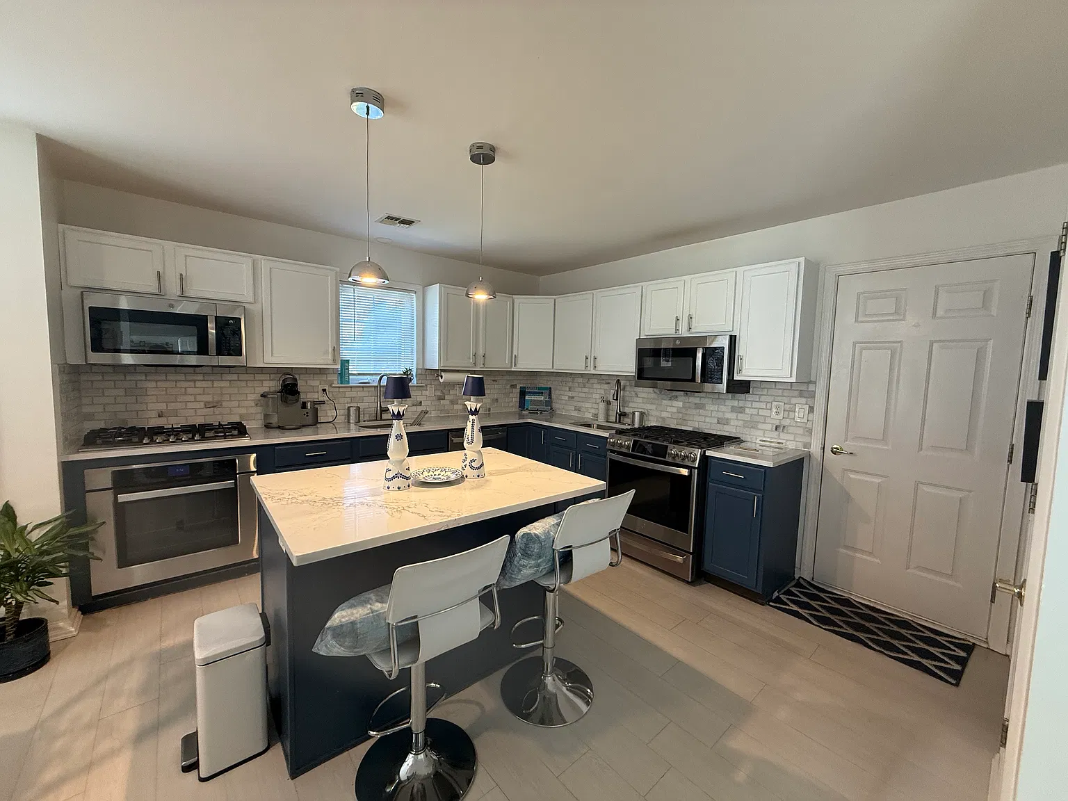 2 bed, 1610 sqft, $2,500 — Photo 4