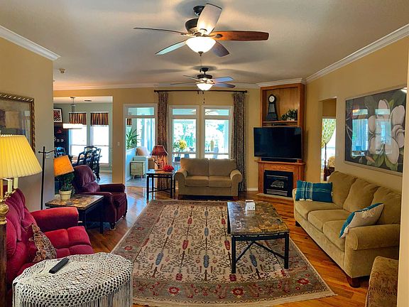 5th image of 217 Alvie Ln