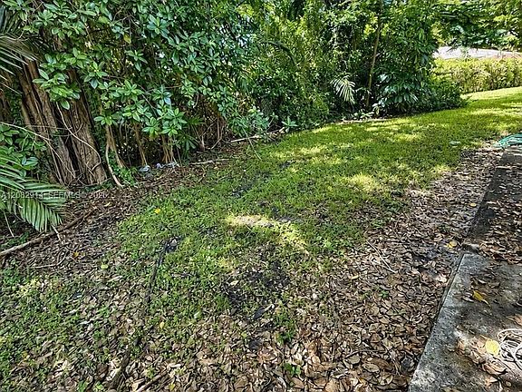 2nd image of 7752 SW 106th St #7752