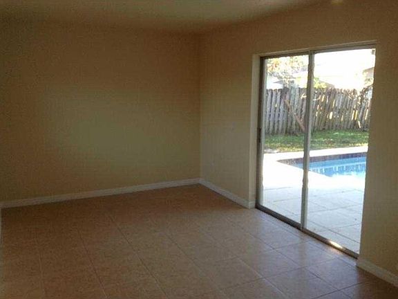 4th image of 10640 NW 28th Mnr