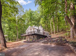 3696 Mountain Rd, Haymarket, VA 20169