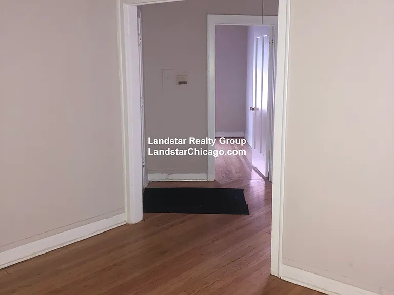 4265 W Addison St #1 — Photo 2