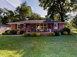 618 S High St, Winchester, TN 37398