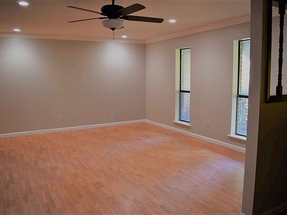 5th image of 409 E Forest Dr