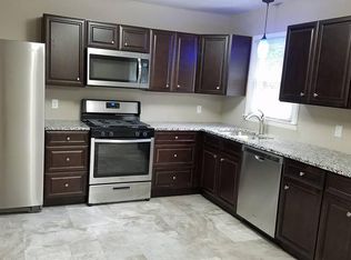 1006 W Prospect St, Greenville, MI 48838
