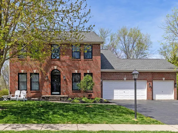 2207 Pleasant Colony Dr, Lewis Center, OH 43035