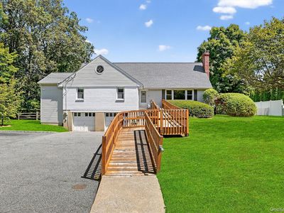 60 Eton Road, Thornwood, NY, 10594