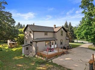 5402 Northwest Hwy, Waterford, WI 53185