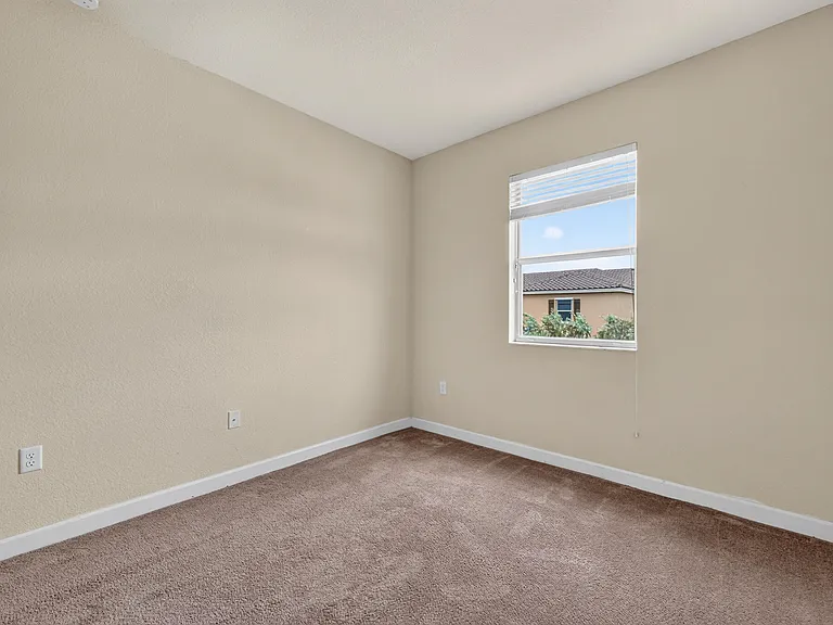 17094 SW 95th Ter — Photo 19