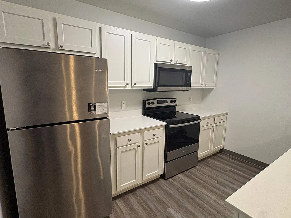 1910 Avenue E E #2