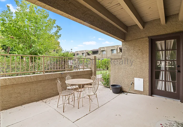 4050 E Cactus Rd #101 — Photo 16