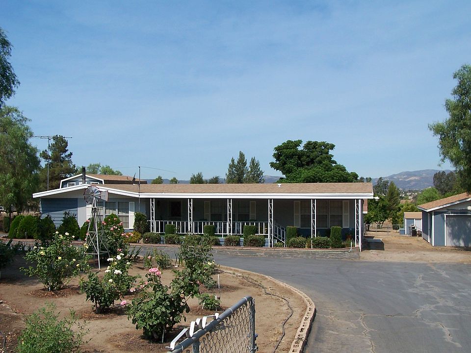 Super Clean Manufactured Home