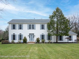 69 Chestnut Ridge Rd, Holmdel, NJ 07733