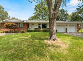 1429 Hillview Ln, Jackson, MO 63755