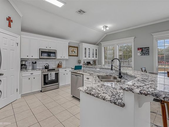 3rd image of 2216 Washburn Way