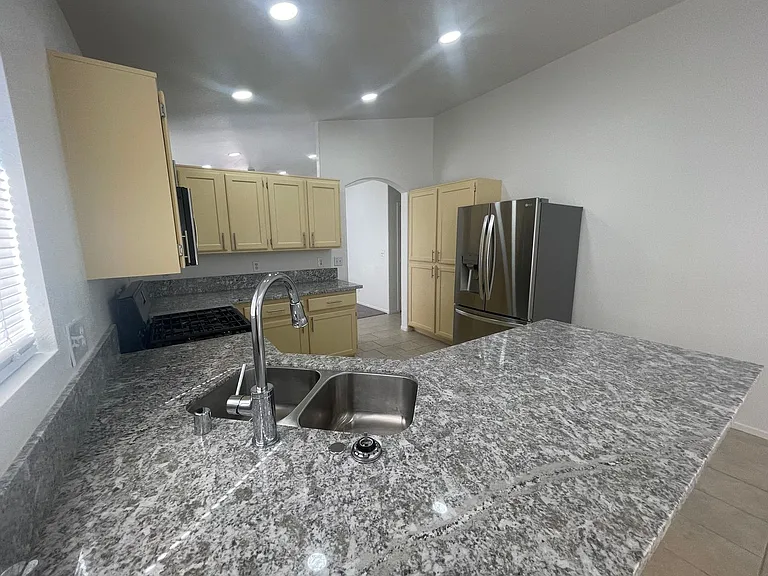 7117 Old Village Ave — Photo 6