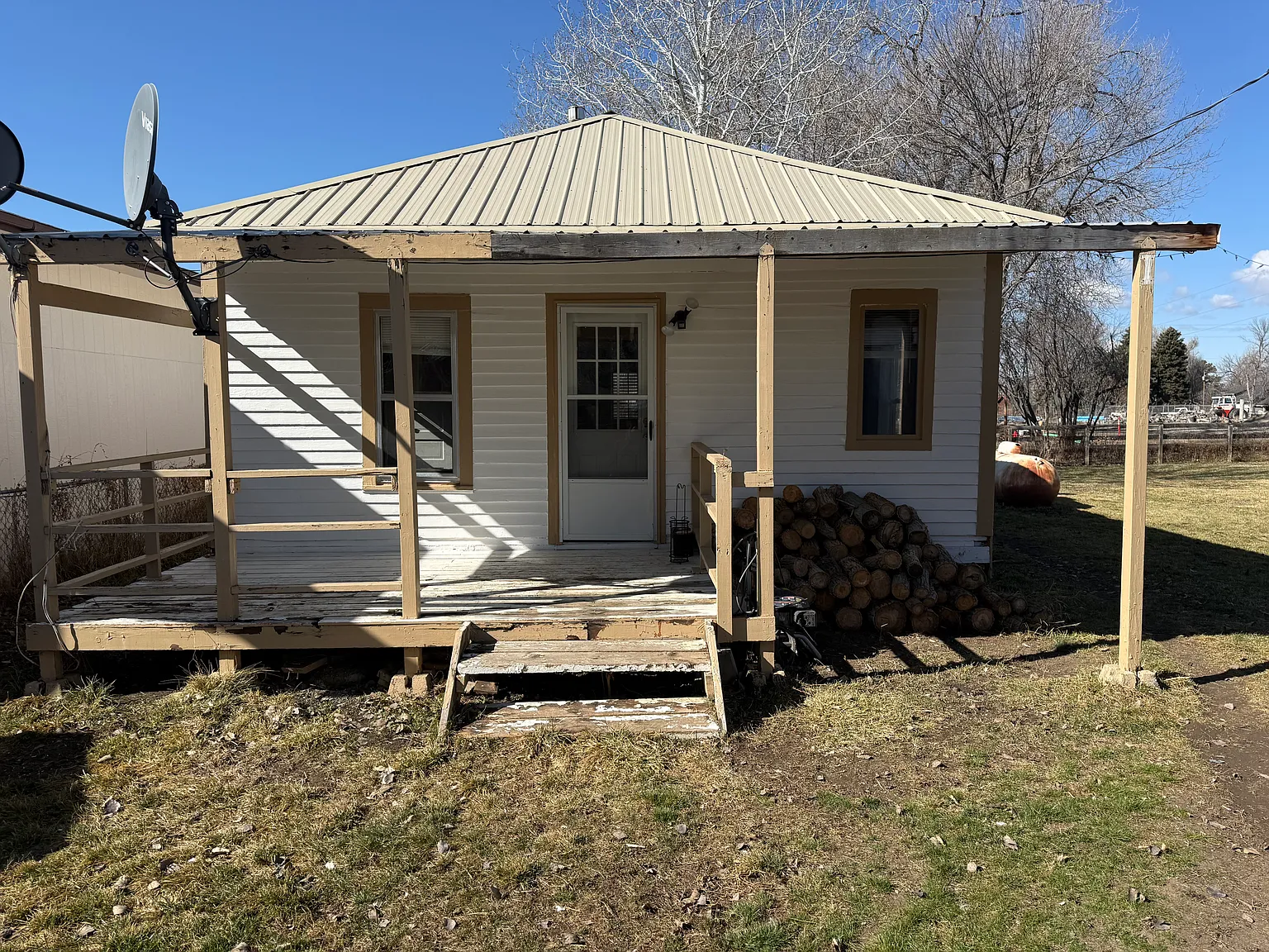 2273 1st St W — Photo 4