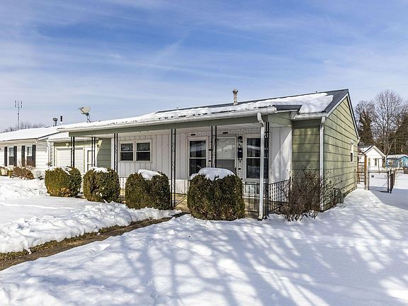 3rd image of 430 Ruth Ave