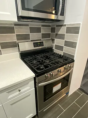 Rented by Peace of Mind Realty | media 10