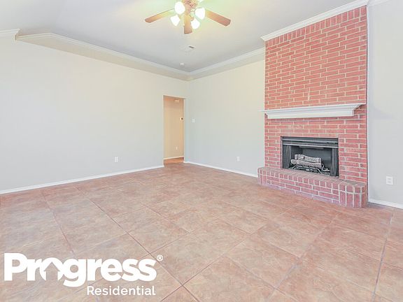3rd image of 244 Iris Ln
