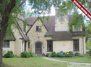 850 Hardin Ave, Aurora, IL 60506