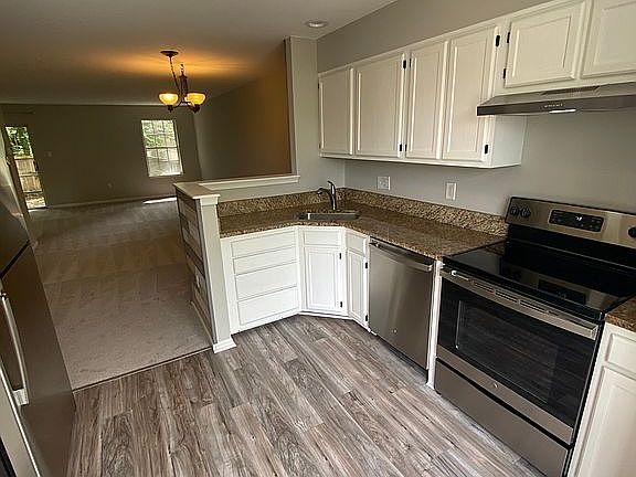 2nd image of 931 Forest Hills Ave