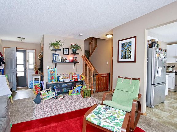 5th image of 525 Pleasure Creek Dr NE