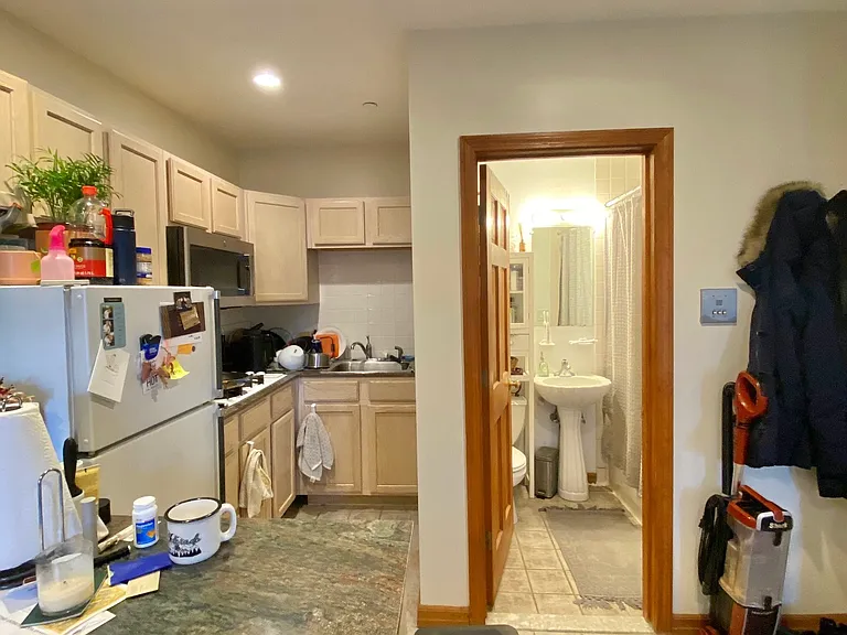 57 Clarendon St #6 — Photo 16