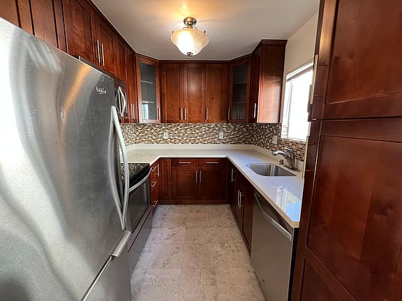 3rd image of 1100 Village Dr APT 29
