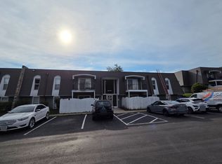 1500 La Fontenay Ct, Louisville, KY 40223
