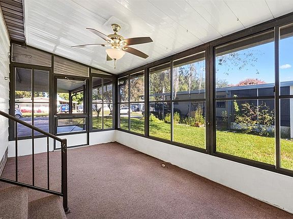 4th image of 732 Royal Palm Ave