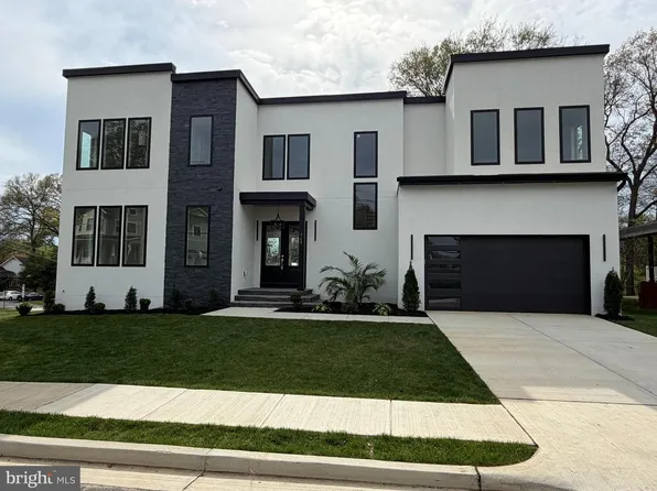 719 Meadow Ln SW, Vienna, VA 22180