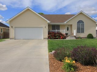 1403 W 43rd St, Hays, KS 67601