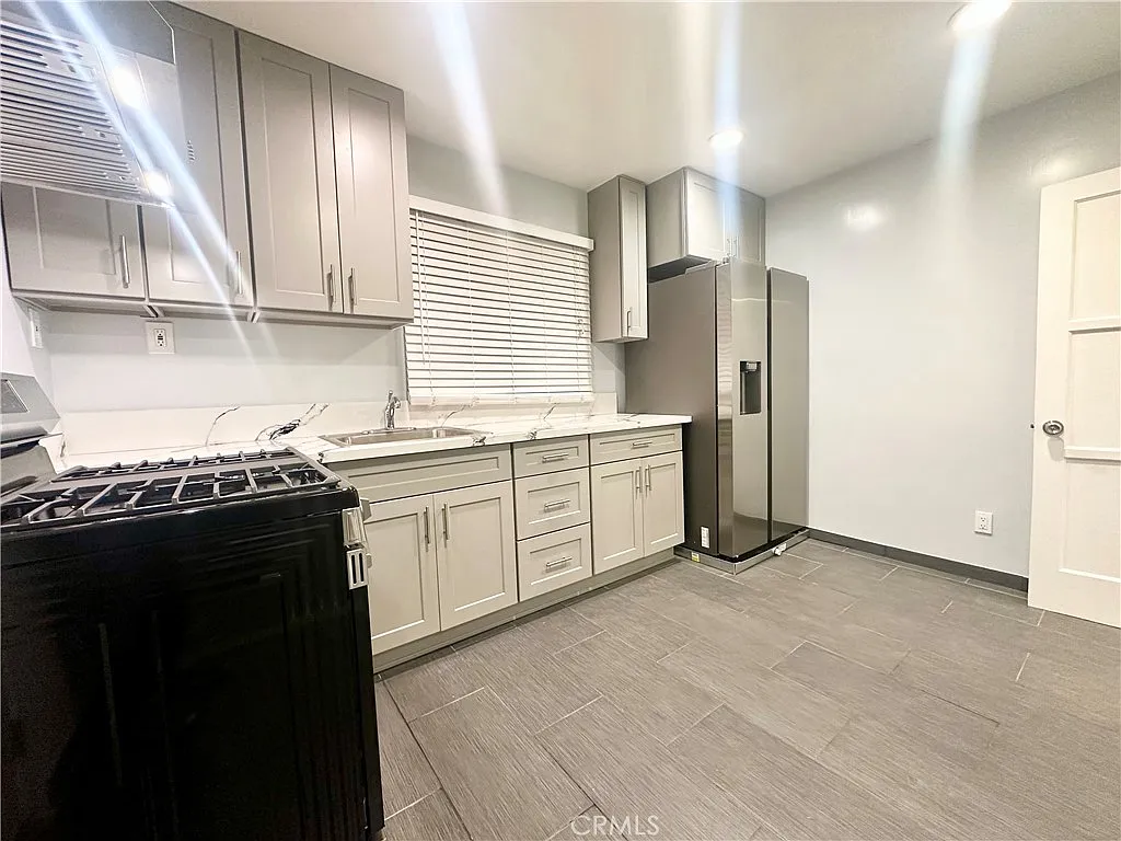1 bed, 500 sqft, $1,745 — Photo 2