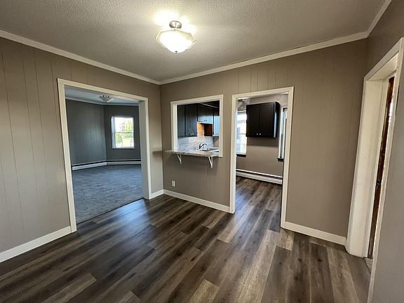 3rd image of 74 Birch Ave S #11197148