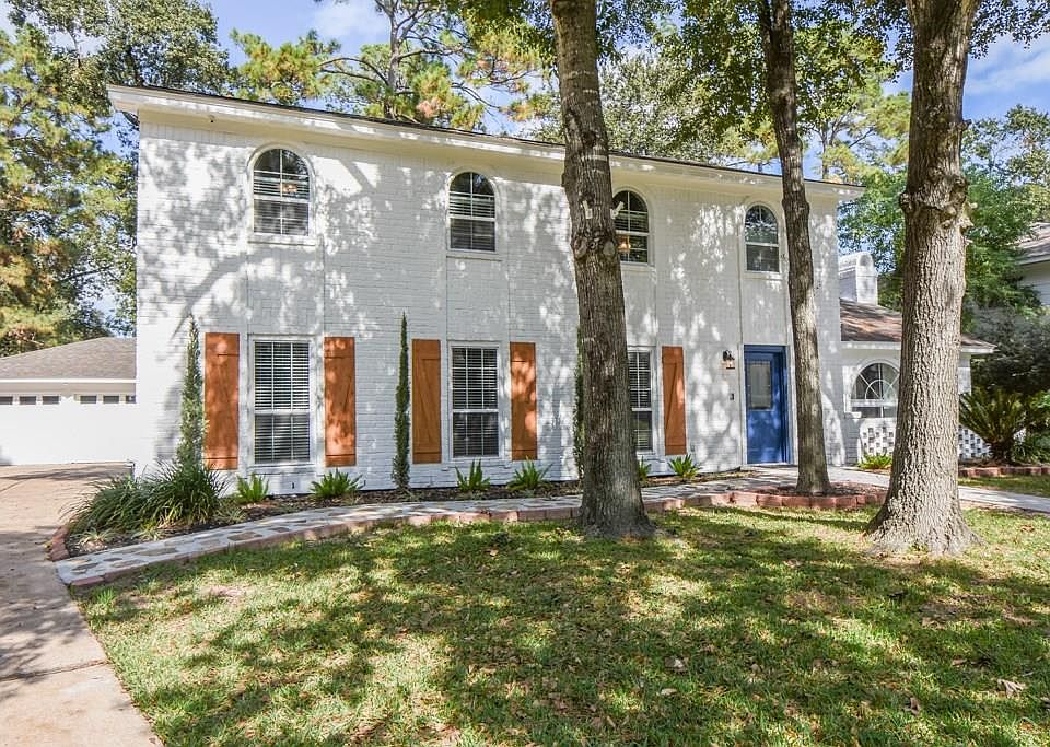 1st image of 8126 Devonwood Ln